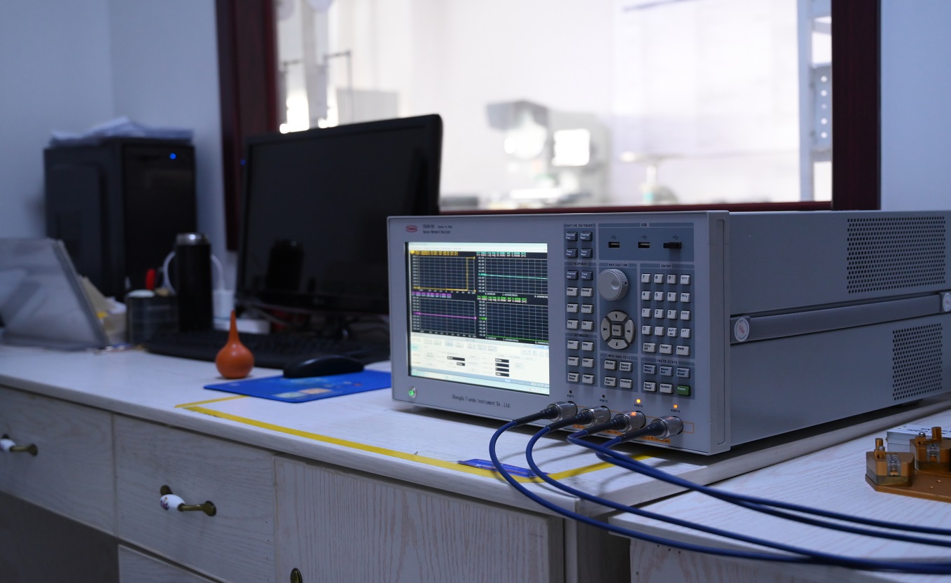 網(wǎng)絡(luò )分析儀